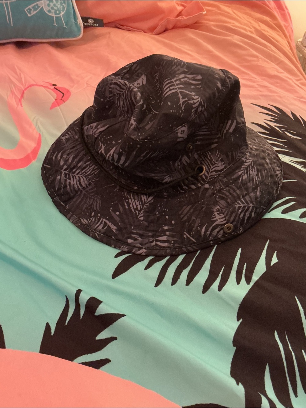 Black and Gray Tropical Leaf Print Safari Bucket Hat - Unbranded NWOT
